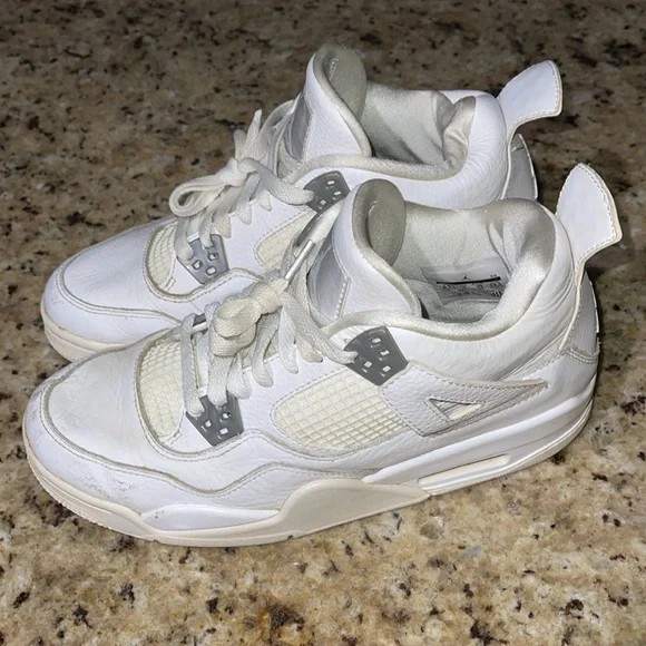 Jordan 4 Retro - Picture 2 of 11